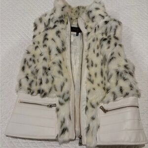 Ci Sono Women's White and Black Faux Fur Vest